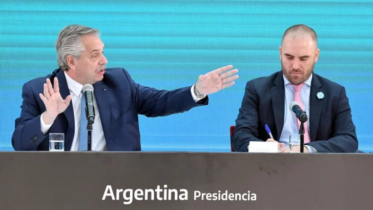 Facilitan un mayor acceso a divisas para petroleras que inviertan e incrementen la producción de crudo y gas Facilitan un mayor acceso a divisas para petroleras que inviertan e incrementen la producción de crudo y gas