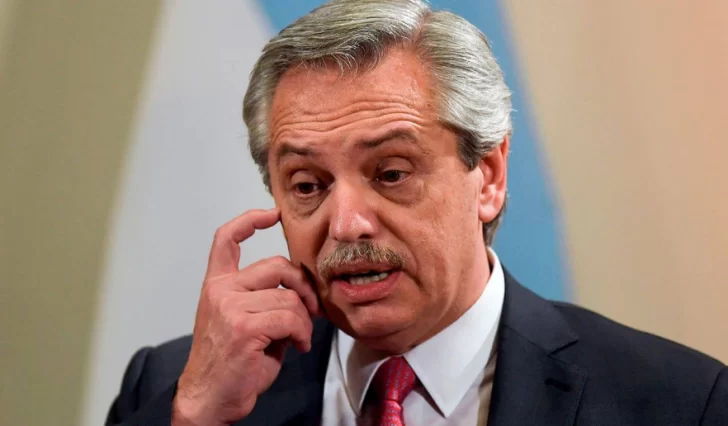 Fernández criticó a los empresarios que frente a la crisis reducen su personal: “Son unos miserables” Fernández criticó a los empresarios que frente a la crisis reducen su personal: “Son unos miserables”