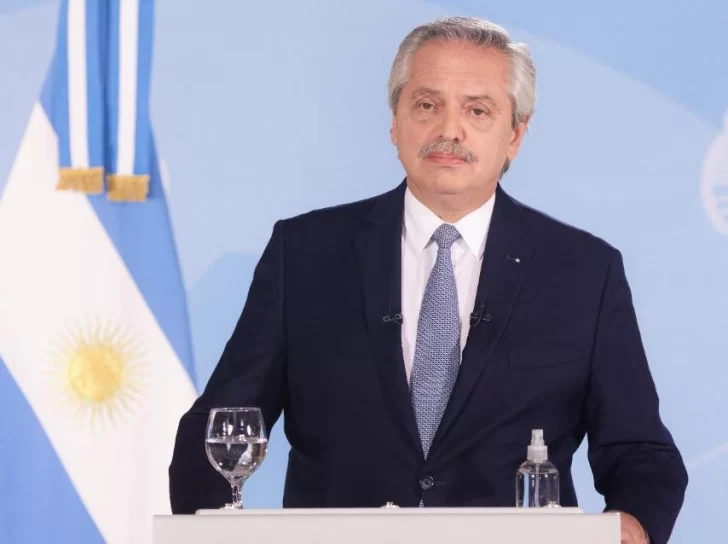 Fernández: “Los distritos con clases presenciales están jugando con fuego” Fernández: “Los distritos con clases presenciales están jugando con fuego”