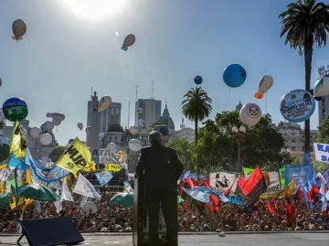 Con un mensaje en redes, Alberto Fernández convocó a la militancia al acto del 10D Con un mensaje en redes, Alberto Fernández convocó a la militancia al acto del 10D