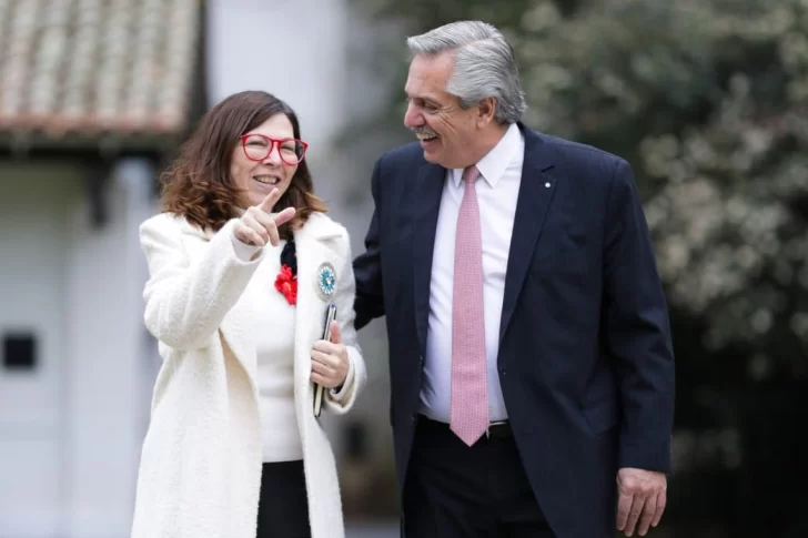 Alberto Fernández estuvo varias horas reunido con Batakis en Olivos