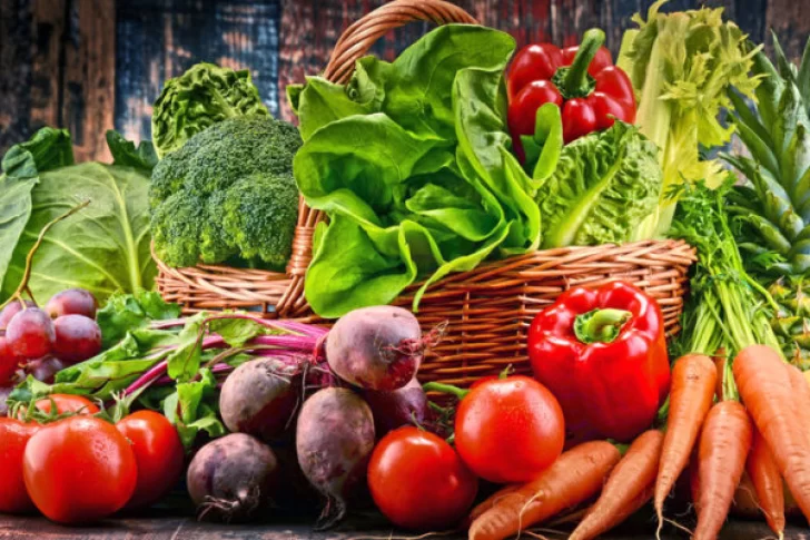 El consumidor pagó en junio un 422% más en alimentos que lo que recibió el productor