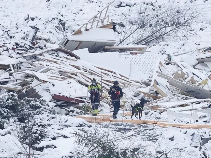 Encuentran otro cuerpo y ya son cuatro los muertos por el alud en Noruega