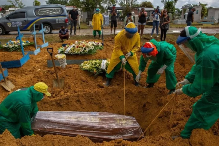 La cepa brasilera es el doble de contagiosa y ha llegado a reinfectar al 61% de los recuperados
