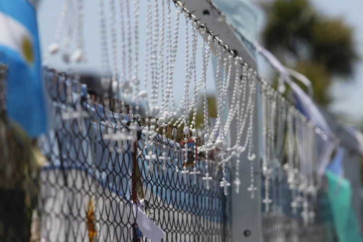 No darán por muertos a los tripulantes “hasta por lo menos tener una foto del submarino hundido” No darán por muertos a los tripulantes “hasta por lo menos tener una foto del submarino hundido”