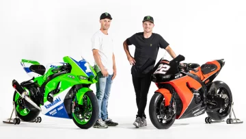 Un carenado especial para el dúo KRT para conmemorar el 125º aniversario de Kawasaki Un carenado especial para el dúo KRT para conmemorar el 125º aniversario de Kawasaki