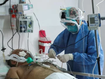 Confirmaron 10.933 casos nuevos y 199 muertes en las últimas 24 horas en el país Confirmaron 10.933 casos nuevos y 199 muertes en las últimas 24 horas en el país