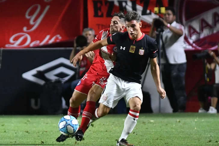 Argentinos goleó a Colón