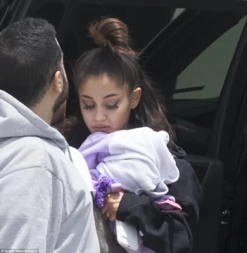 Las primeras fotos de Ariana tras el atentado en su show