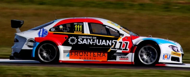 Top Race Series: Verriello cantó victoria y Ariel Persia quedó segundo Top Race Series: Verriello cantó victoria y Ariel Persia quedó segundo