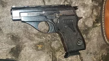 Nuevas pericias: el arma que usó el atacante estaba cargada pero no tenía bala en la recámara Nuevas pericias: el arma que usó el atacante estaba cargada pero no tenía bala en la recámara