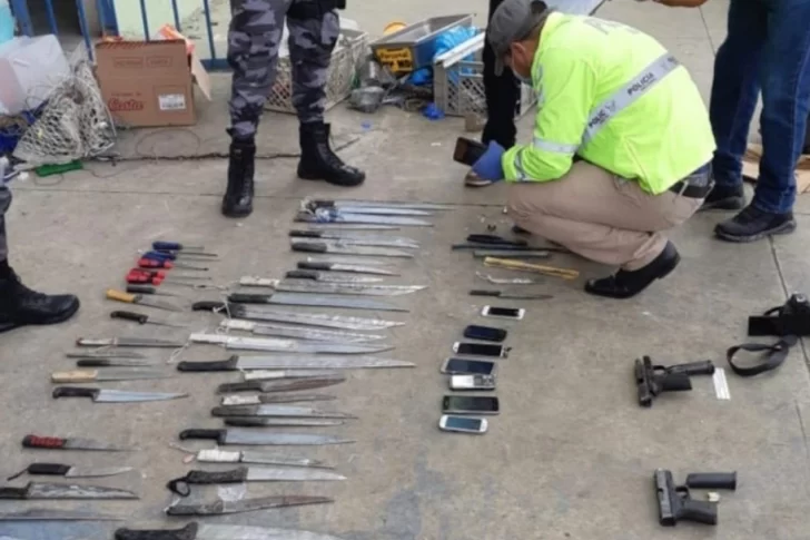 Ecuador registró al menos 50 presos muertos en diferentes motines