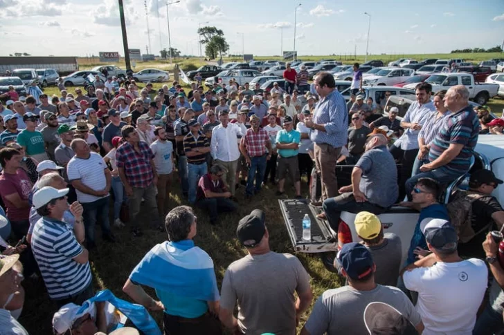 La pelea por las retenciones: Fernández recibirá mañana a la Mesa de Enlace La pelea por las retenciones: Fernández recibirá mañana a la Mesa de Enlace