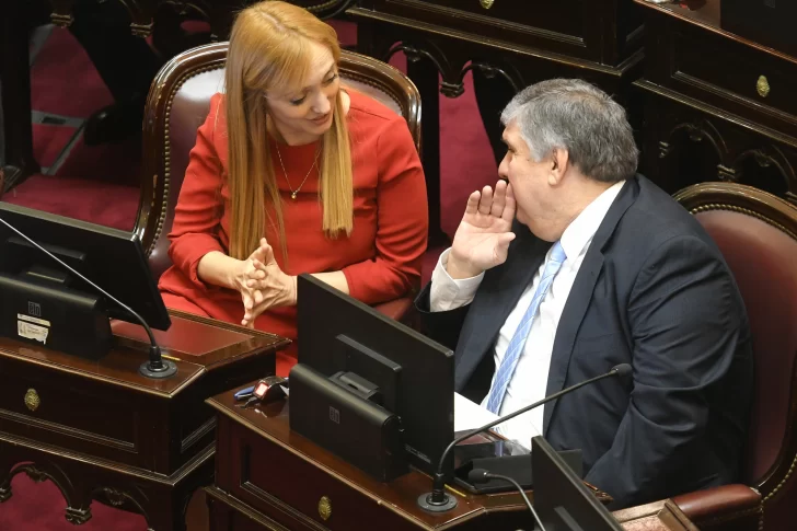 Sin apoyo de la oposición, el FdT le abre paso a una reforma de la Corte