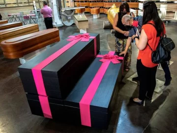 Inesperadamente, los ataúdes de ‘El juego del calamar’ se ponen de moda Inesperadamente, los ataúdes de ‘El juego del calamar’ se ponen de moda