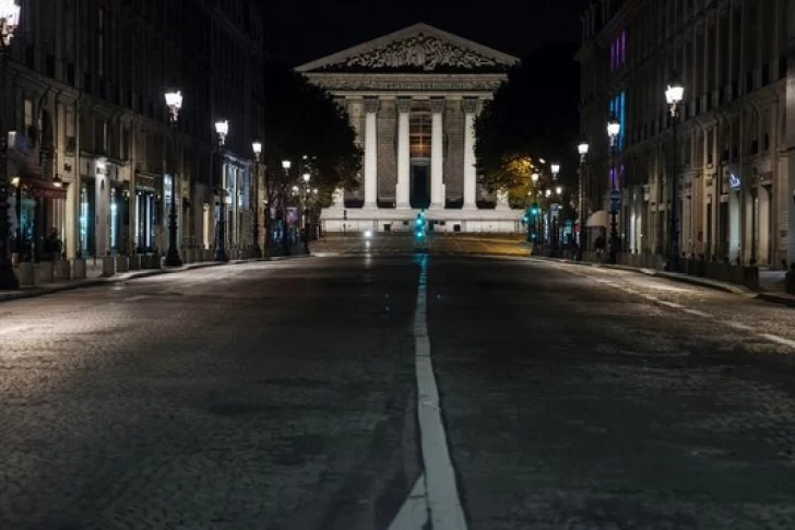 París desolada, mientras que Praga y Berna se manifiestan contra las restricciones
