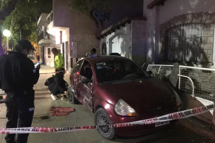 El auto robado en Ullum apareció completamente calcinado en Rivadavia