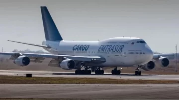 Paraguay echó a aeronáuticos por el arribo del avión iraní que luego aterrizó en Ezeiza Paraguay echó a aeronáuticos por el arribo del avión iraní que luego aterrizó en Ezeiza