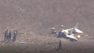 Dos avionetas chocaron al intentar aterrizar en California: reportan varios muertos