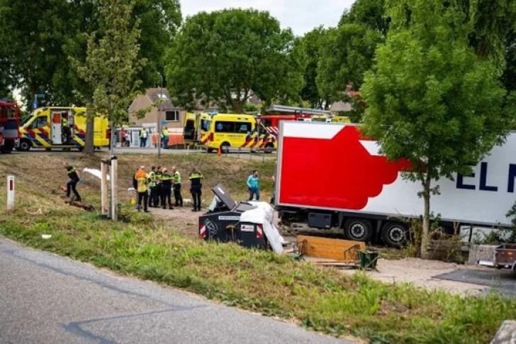 Seis personas murieron al ser atropelladas por un camión en medio de una fiesta