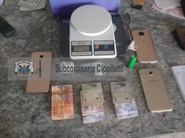 Robó en una casa y al detenerlo le encontraron drogas, celulares y dinero Robó en una casa y al detenerlo le encontraron drogas, celulares y dinero