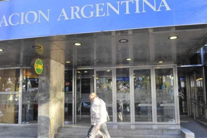 Aconsejan no ir a los bancos por el coronavirus pero continúan atendiendo