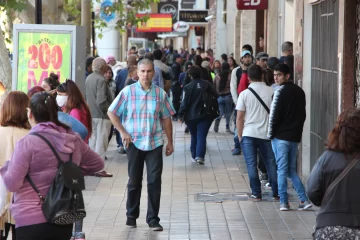 Piden la indagatoria al ex titular de ANSES por el caos con los jubilados en el inicio de la cuarentena Piden la indagatoria al ex titular de ANSES por el caos con los jubilados en el inicio de la cuarentena