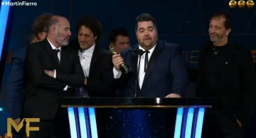 Darío Barassi ganó con ‘100 Argentinos dicen’ y Guido Kaczka le arrebató la estatuilla de mejor conductor Darío Barassi ganó con ‘100 Argentinos dicen’ y Guido Kaczka le arrebató la estatuilla de mejor conductor