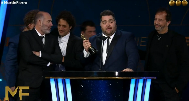 Darío Barassi ganó con ‘100 Argentinos dicen’ y Guido Kaczka le arrebató la estatuilla de mejor conductor Darío Barassi ganó con ‘100 Argentinos dicen’ y Guido Kaczka le arrebató la estatuilla de mejor conductor