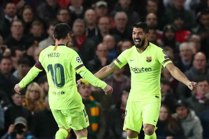 Con un gol de Suárez, el Barcelona venció por primera vez al  M. United en Old Trafford