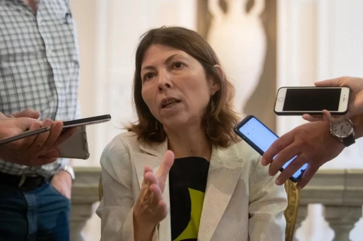 Batakis se reunió con Guzmán para ordenar la transición