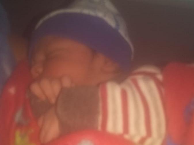 Poliparteros: tres efectivos ayudaron a una mujer a parir en su casa Poliparteros: tres efectivos ayudaron a una mujer a parir en su casa