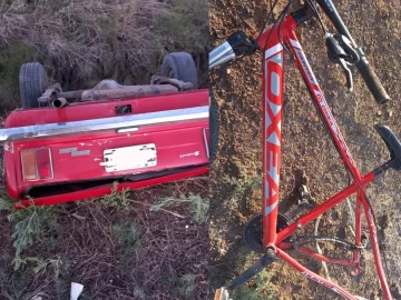 Un auto embistió a tres ciclistas y terminó volcando: un nene, grave Un auto embistió a tres ciclistas y terminó volcando: un nene, grave