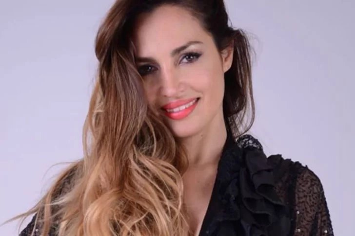 Belén Francese mostró sus curvas en la pileta luciendo un bikini: “Bomba”