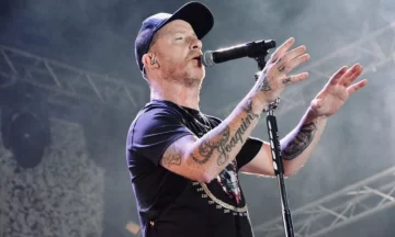 El cantante de La Beriso fue asaltado a la salida de un banco y le robaron una mochila con dinero El cantante de La Beriso fue asaltado a la salida de un banco y le robaron una mochila con dinero