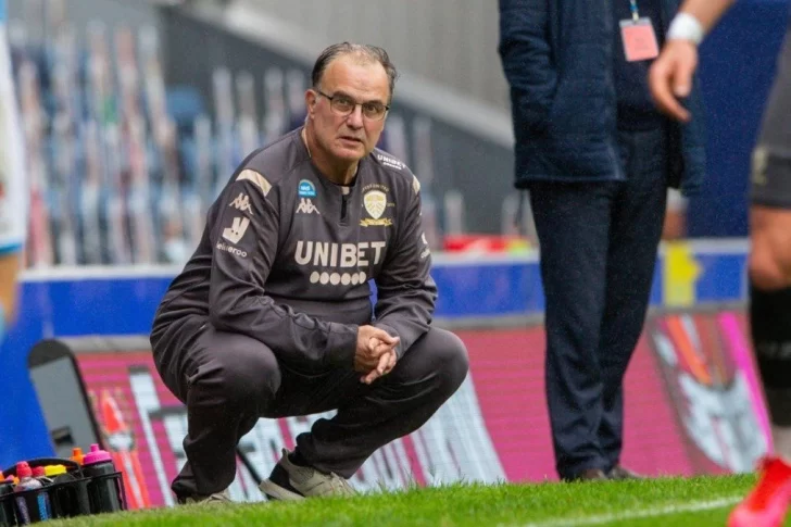 El Leeds de Bielsa ganó y quedó a un paso del ascenso a la Premier League