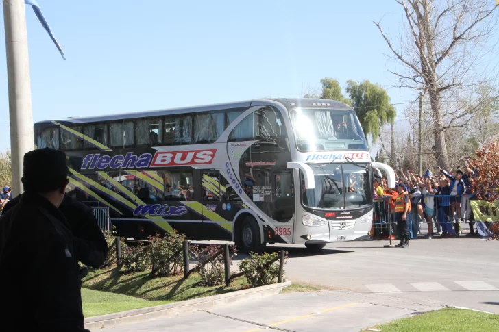 Llegó Boca y así fue recibido por los fanáticos Llegó Boca y así fue recibido por los fanáticos