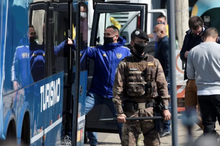 Boca regresa al país luego de estar en una comisaría tras protagonizar gravísimos incidentes en Brasil