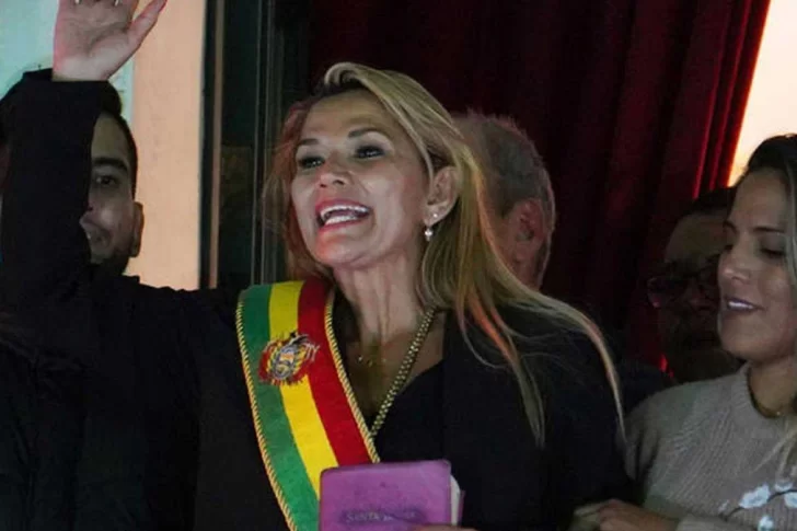 El ente electoral boliviano aprobó las elecciones generales del 3 de mayo