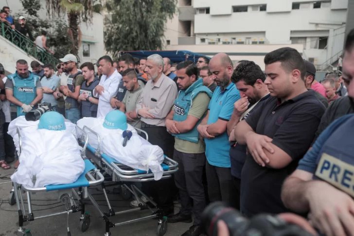 Israel redobló sus bombardeos en Gaza, donde se agrava la situación humanitaria