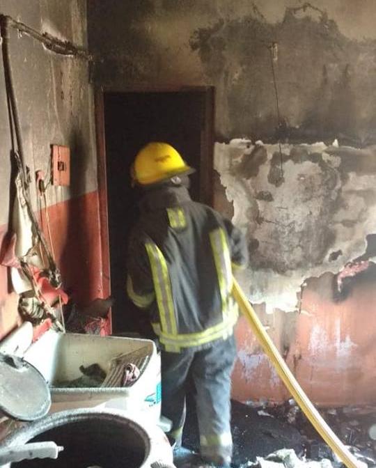 Un cortocircuito desató el fuego que dejó reducido a chatarra dos dormitorios de una casa Un cortocircuito desató el fuego que dejó reducido a chatarra dos dormitorios de una casa
