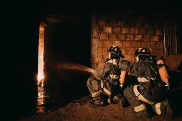 Dos incendios en viviendas que provocaron la muerte de mascotas y pérdidas materiales
