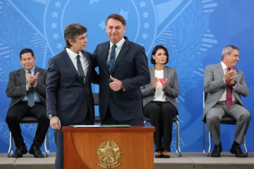 Ante nueva variante del coronavirus, Brasil cierra sus fronteras a seis países de África