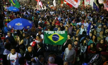 Miles de brasileños reclamaron en las calles contra el Gobierno de Temer Miles de brasileños reclamaron en las calles contra el Gobierno de Temer