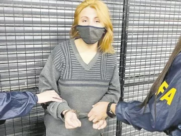 La policía detuvo a la novia del atacante de Cristina Kirchner: declarará hoy La policía detuvo a la novia del atacante de Cristina Kirchner: declarará hoy
