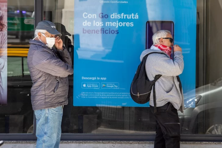 Kicillof analiza que el uso de tapabocas sea obligatorio en Buenos Aires