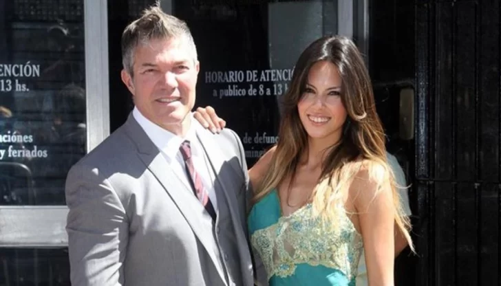 Con un video, Fernando Burlando y Barby Franco revelaron el sexo del bebé Con un video, Fernando Burlando y Barby Franco revelaron el sexo del bebé