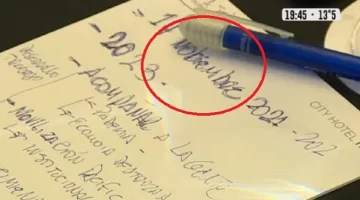 Macri cometió 6 errores de ortografía en un apunte y las redes no lo perdonaron Macri cometió 6 errores de ortografía en un apunte y las redes no lo perdonaron