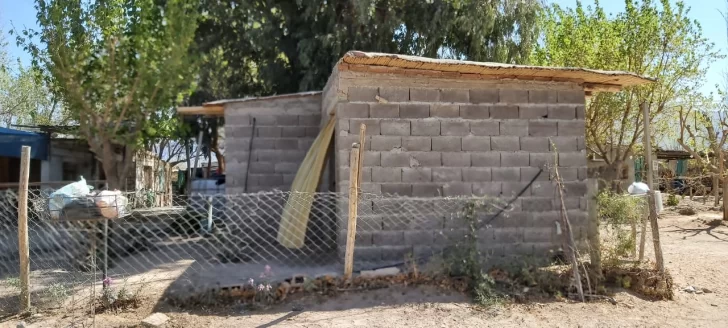 Llegó escondida en el camión de un amigo desde Buenos Aires, evadiendo los controles: fue detenida Llegó escondida en el camión de un amigo desde Buenos Aires, evadiendo los controles: fue detenida