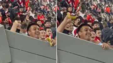 Enojo y repudio a un hincha de River que le tiró una banana a los de Fortaleza Enojo y repudio a un hincha de River que le tiró una banana a los de Fortaleza